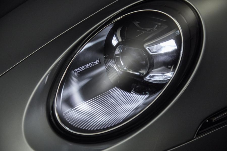 Детали экстерьера Porsche 911 Carrera 4S (992) 2019 года  (WW) (фото 59 из 60)